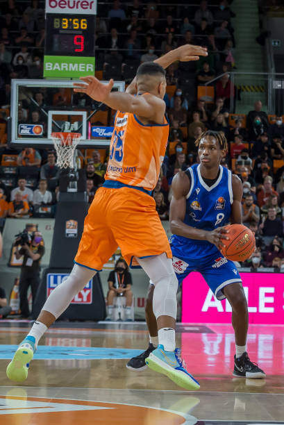 提出了更高 提出了更高