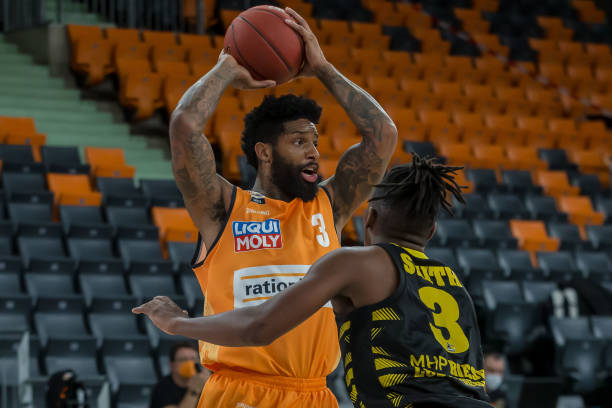 提出了更高 提出了更高